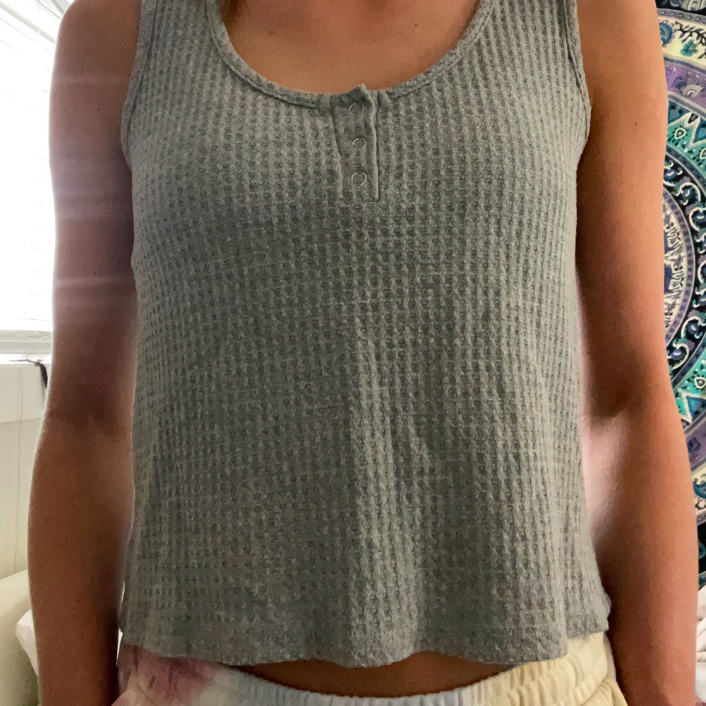 Gray cropped tank. Brand: Paper Crane, Size: XS/S, Color: Gray
